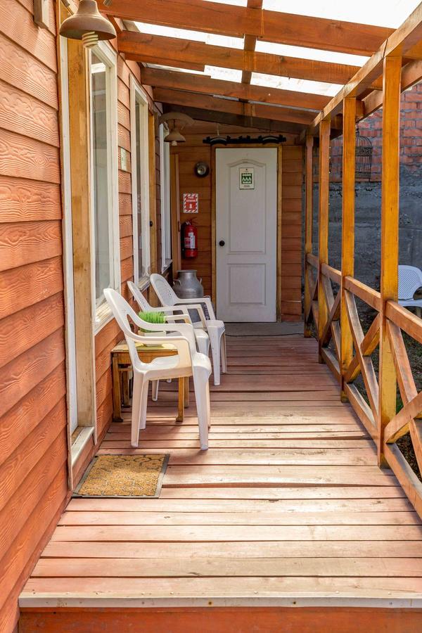 Hostal Y Cabanas Ainil بونتا أريناس المظهر الخارجي الصورة