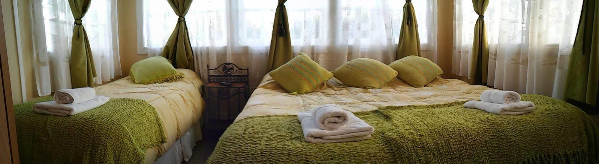 Hostal Y Cabanas Ainil بونتا أريناس المظهر الخارجي الصورة