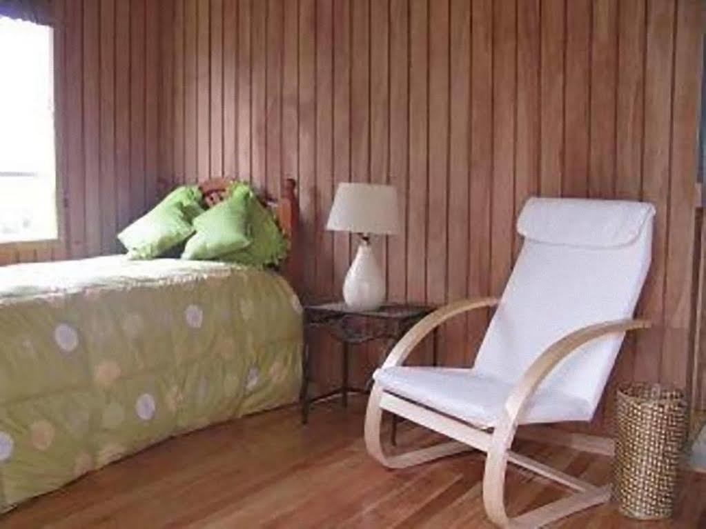 Hostal Y Cabanas Ainil بونتا أريناس المظهر الخارجي الصورة