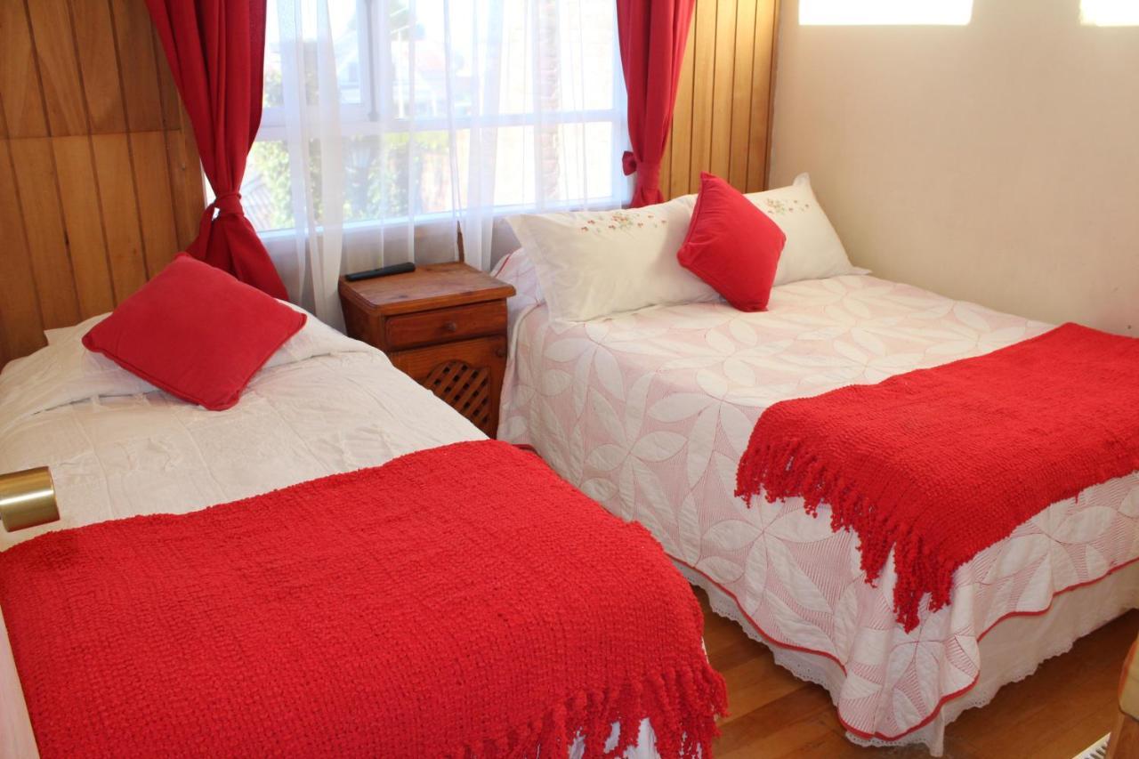 Hostal Y Cabanas Ainil بونتا أريناس المظهر الخارجي الصورة