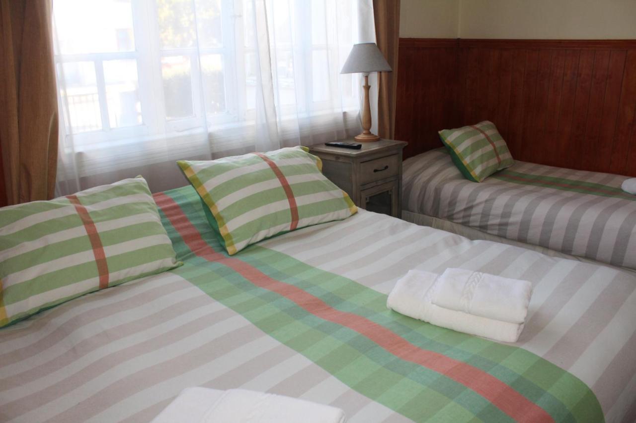 Hostal Y Cabanas Ainil بونتا أريناس المظهر الخارجي الصورة